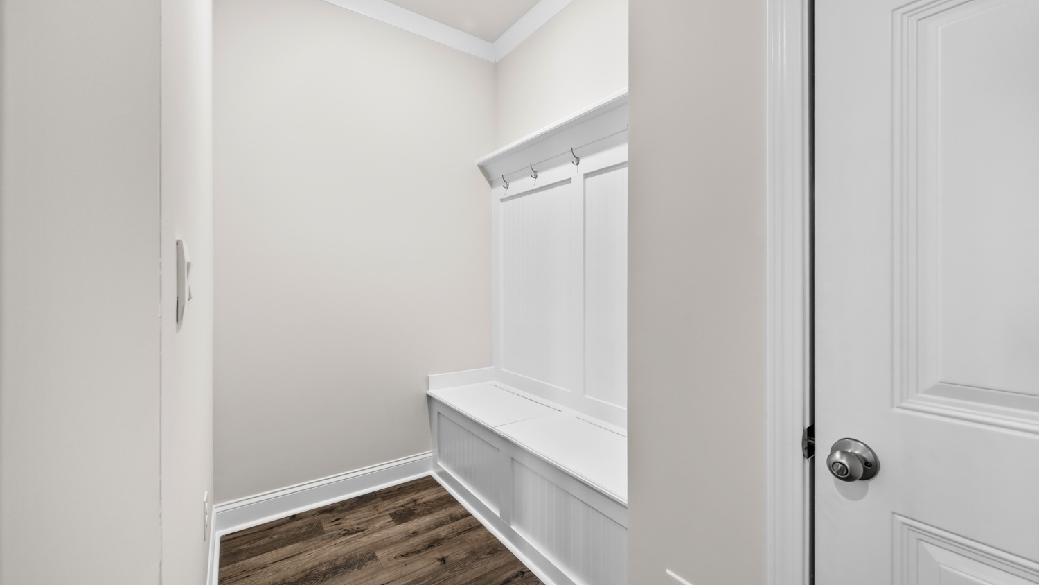 1547 WESTLAND COURT Interior