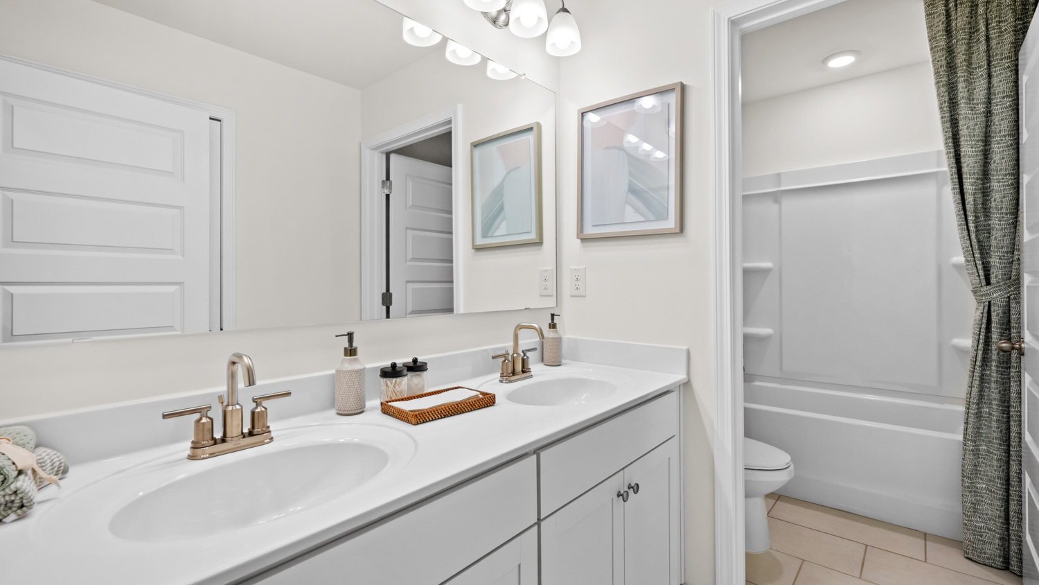 Hampshire Model Interior