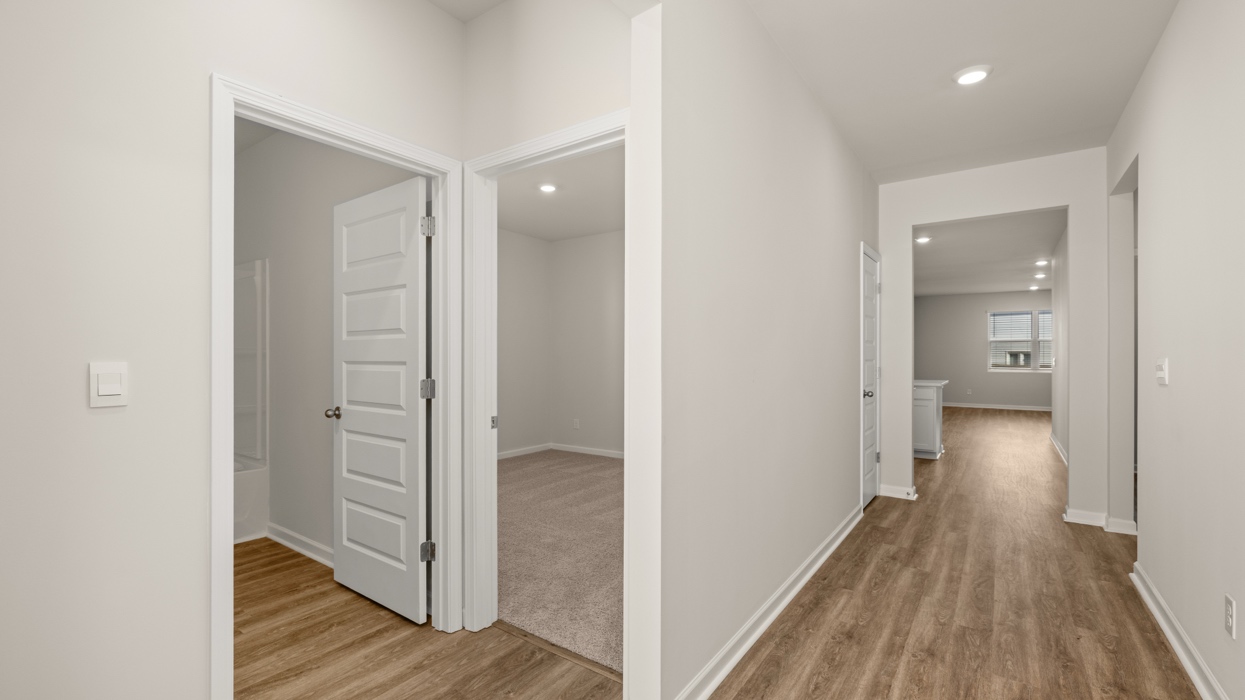 339 FRIENDSHIP OAK WAY