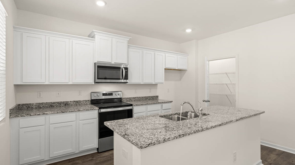 318 FRIENDSHIP OAK WAY