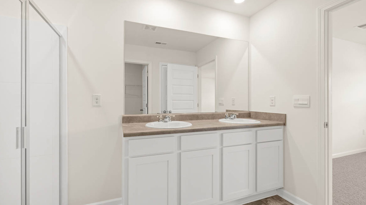 318 FRIENDSHIP OAK WAY