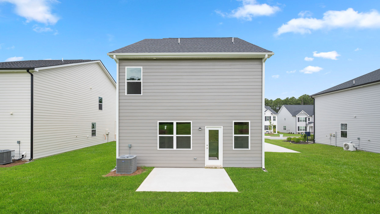 Saratoga exterior rear