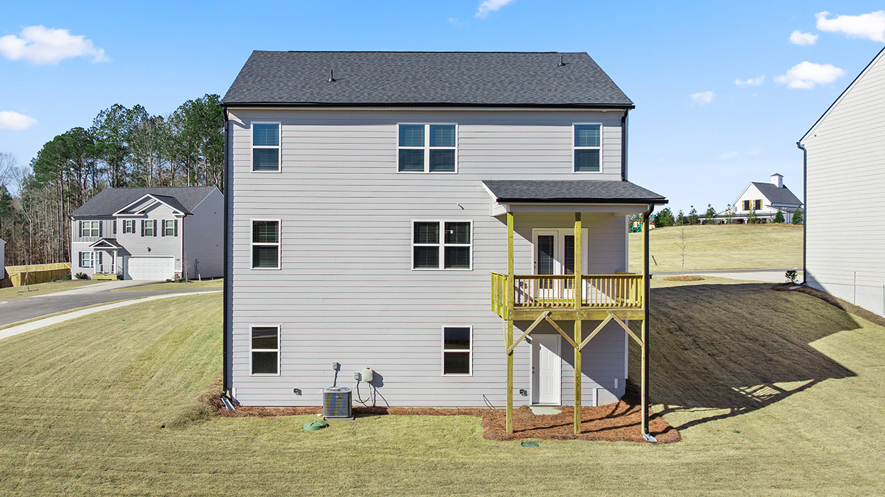 1060 Amerson Street Exterior Rear