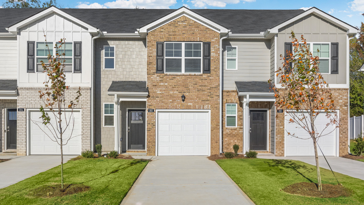 202 Kenmore Circle exterior