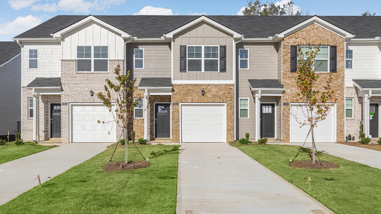 212 Kenmore Circle exterior