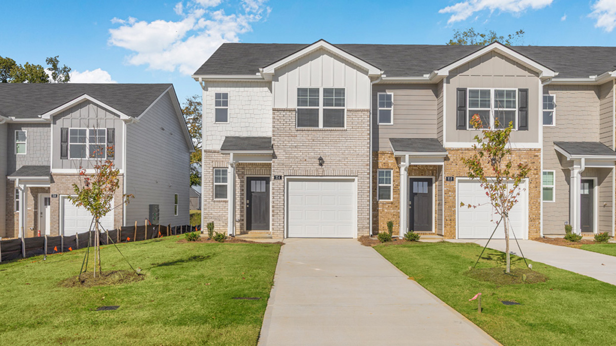 214 Kenmore Circle exterior