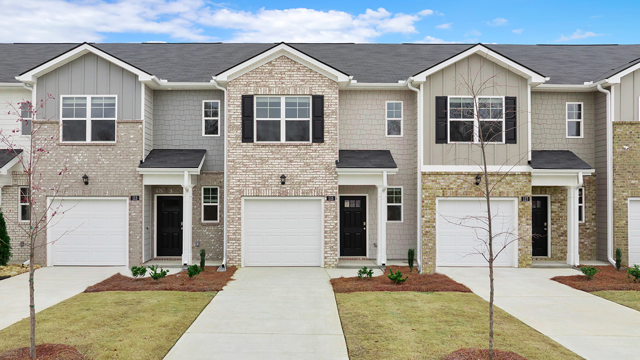 115 Kenmore Circle Exterior Front