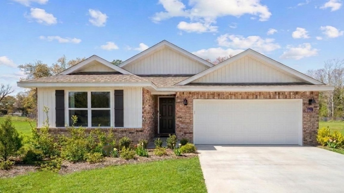 The Lakeside model home in Ellen's Cove in Grand Bay, Alabama