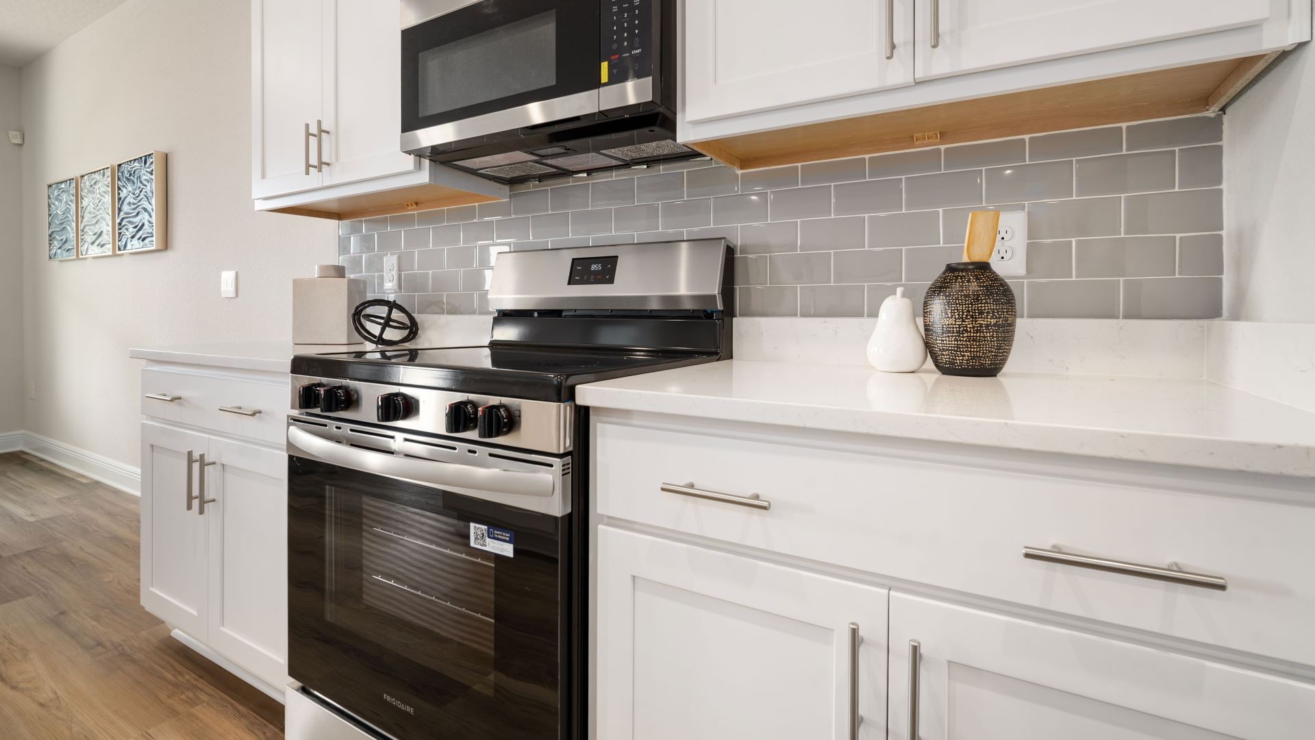 Kitchen with high-end kitchen