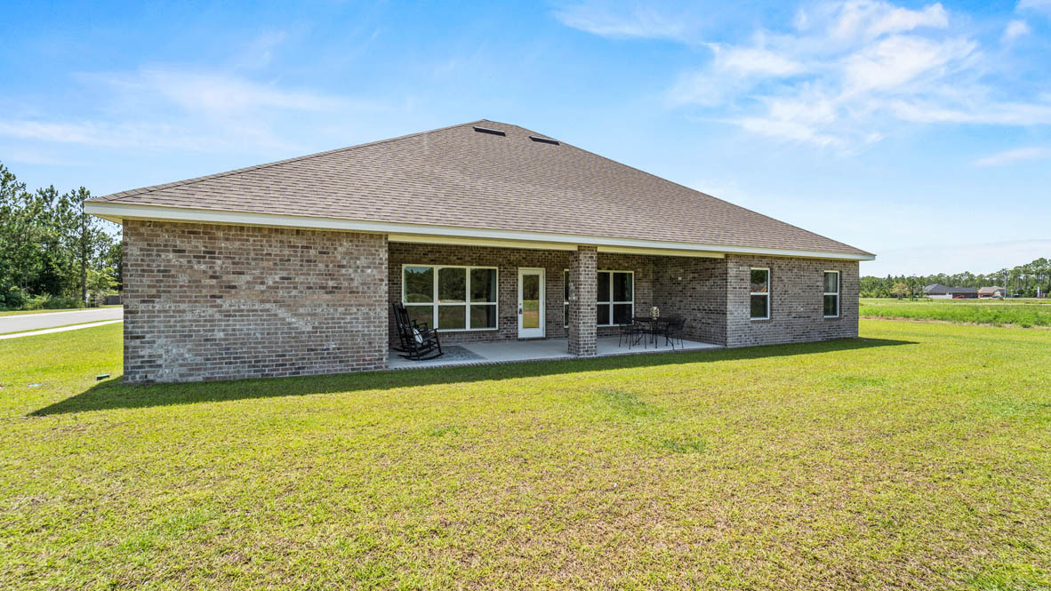 Rear of the Kingston floorplan in Windmill Palm Estates.