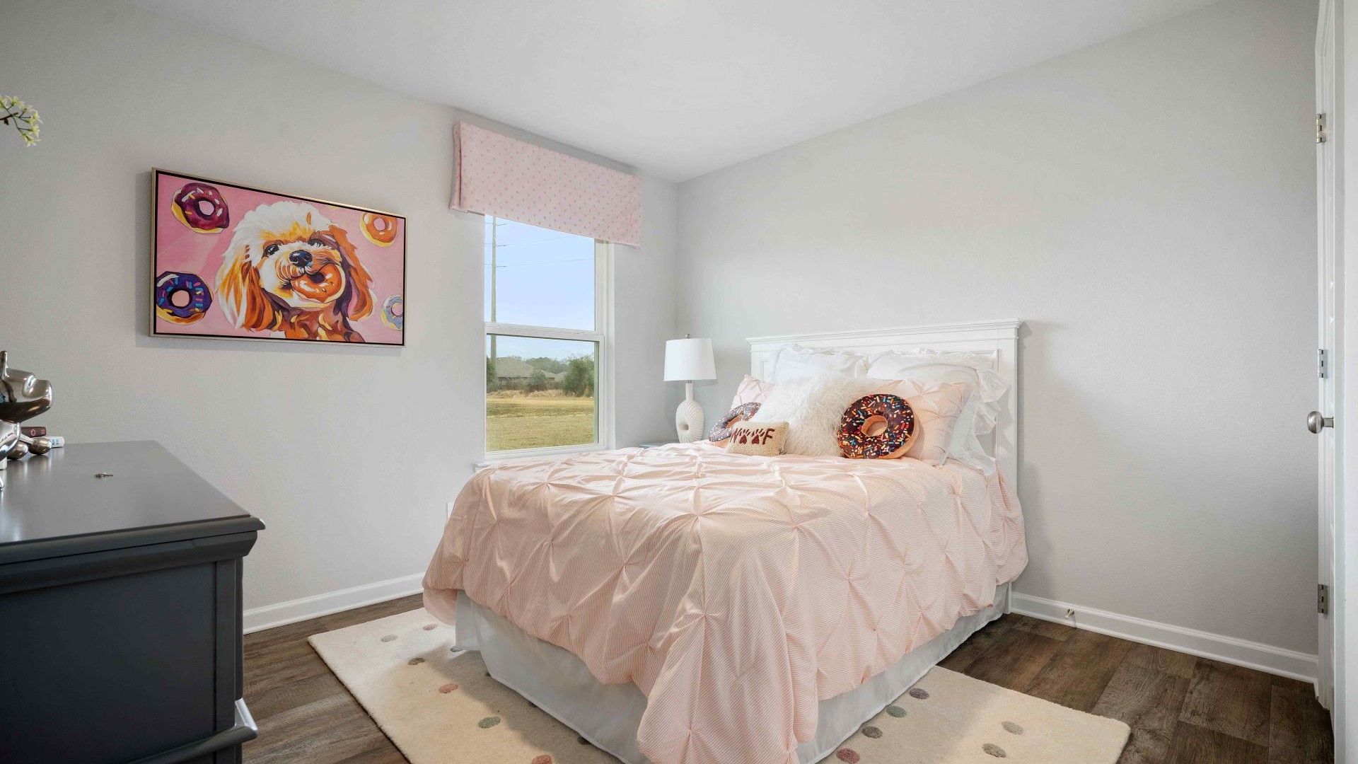 Bedroom perfect for a child's room