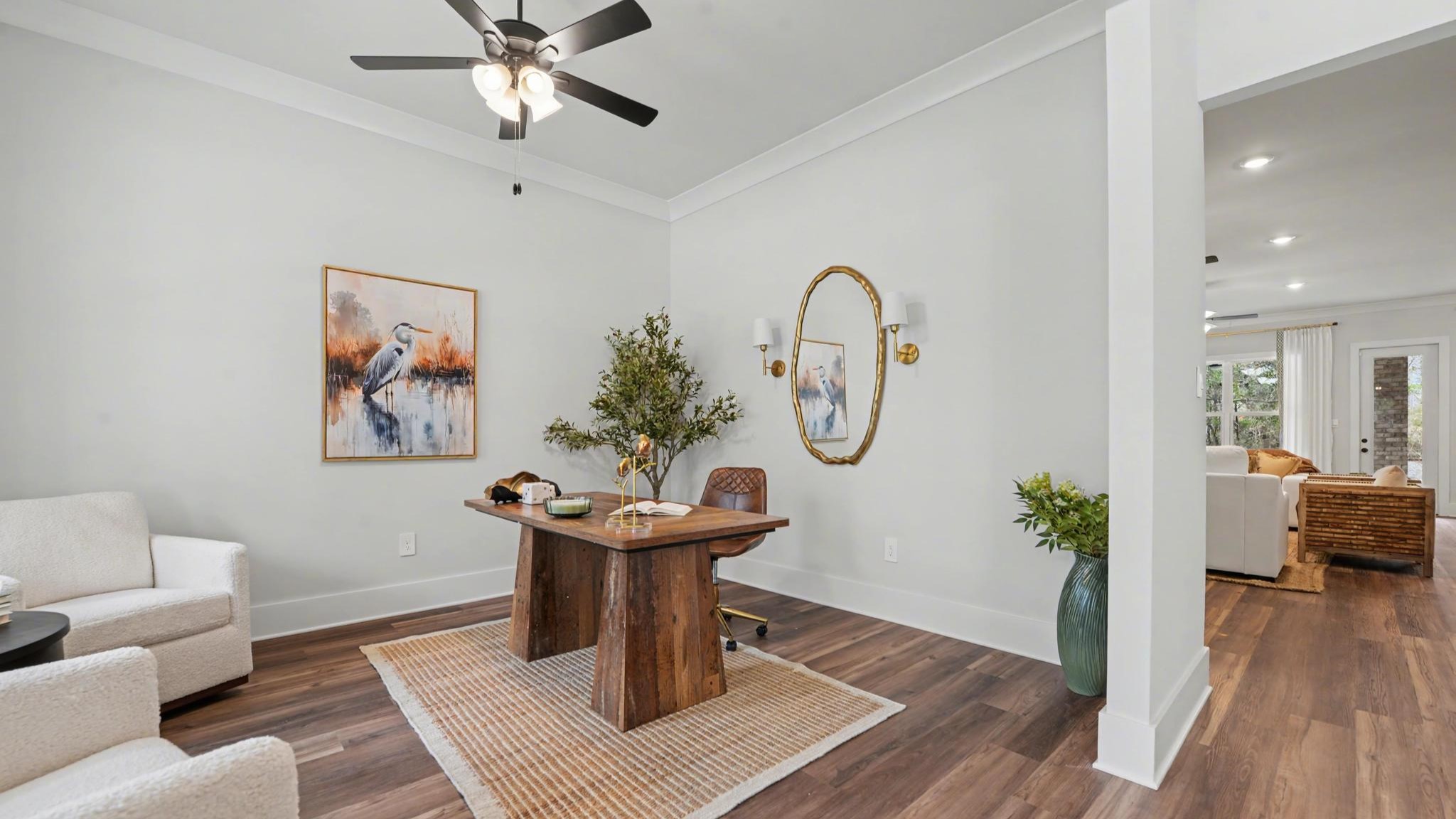 Spacious front entry room