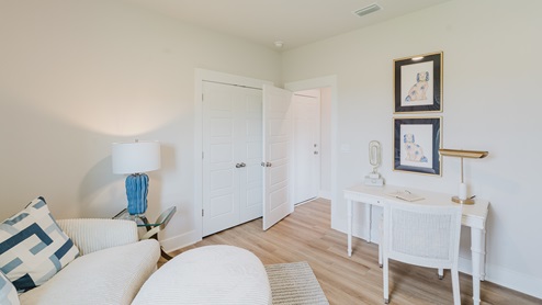 Kaden interior