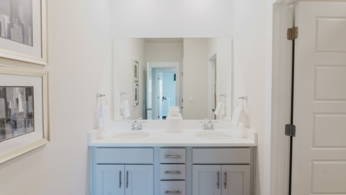 Kaden interior