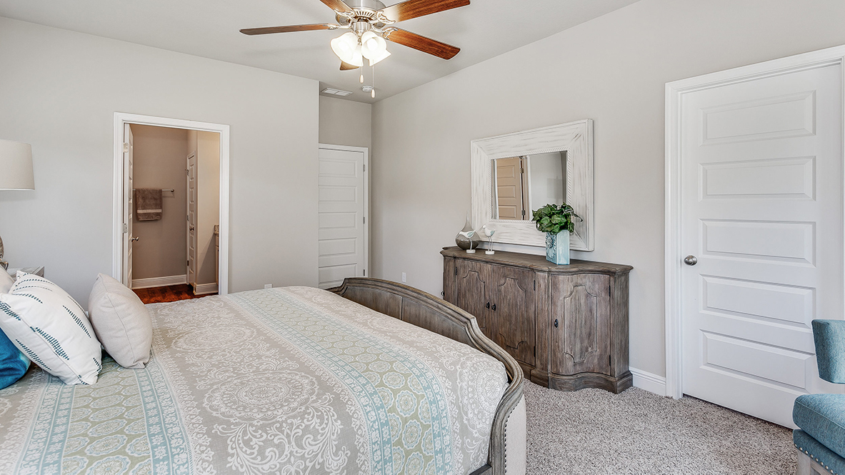 azalea bedroom