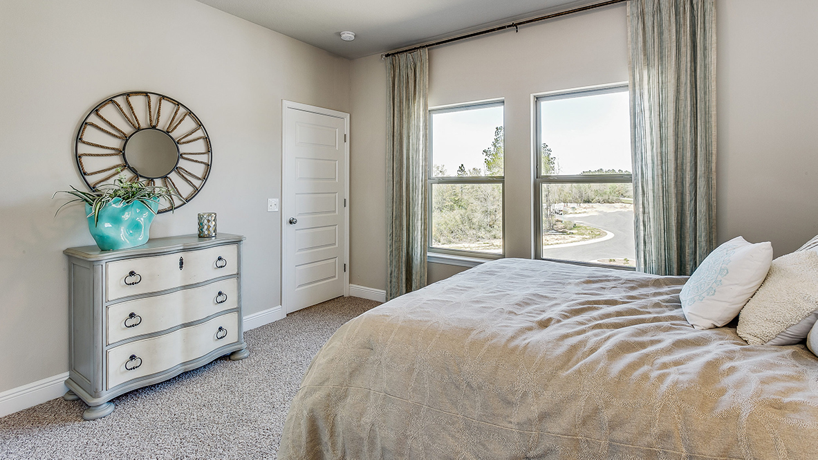 azalea bedroom