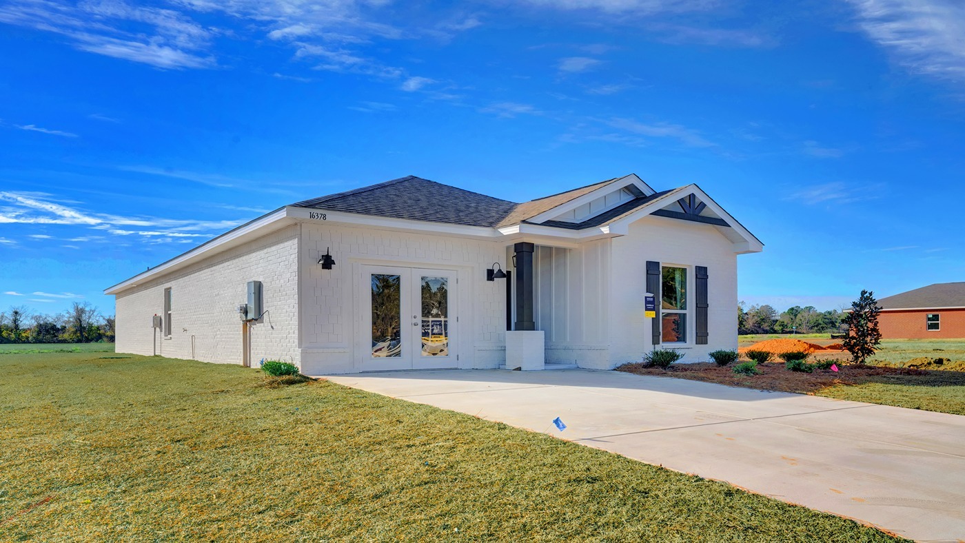 Camilla model home exterior.