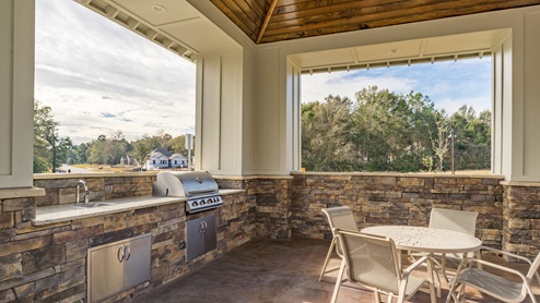 Outdoor kitchen with grill in the Reserve at Daphne.