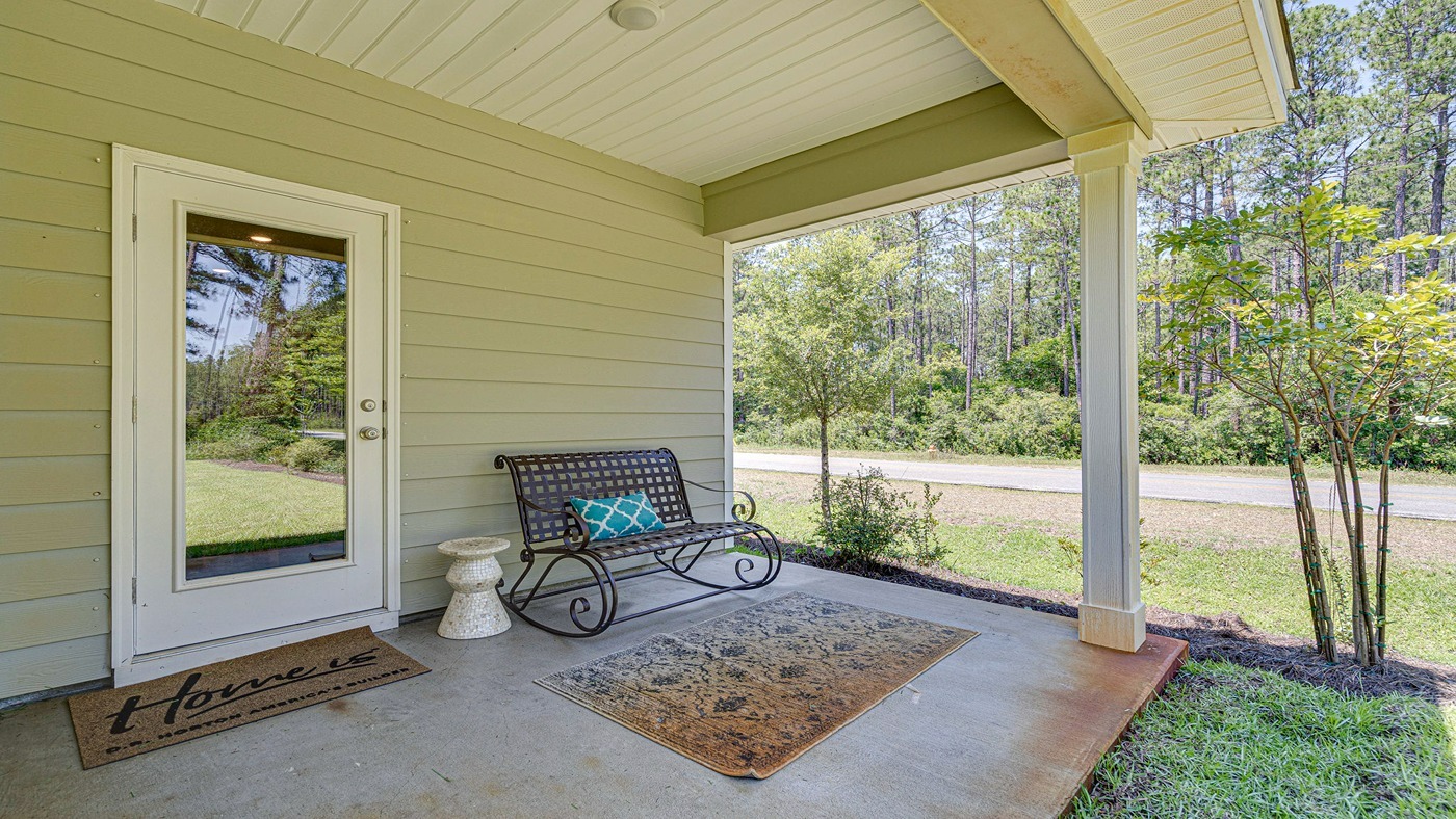 Rhett model home exterior.