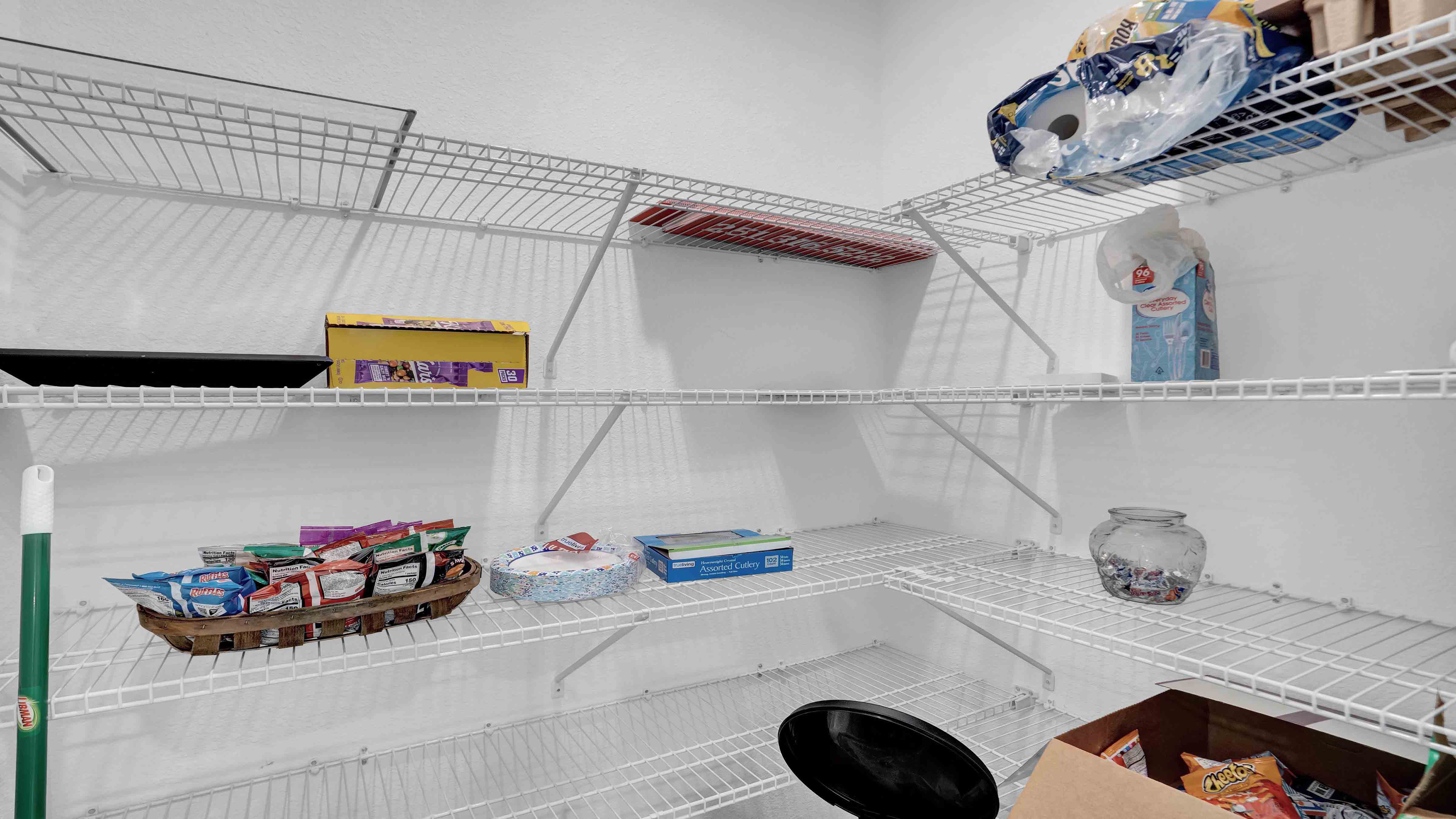 destin pantry