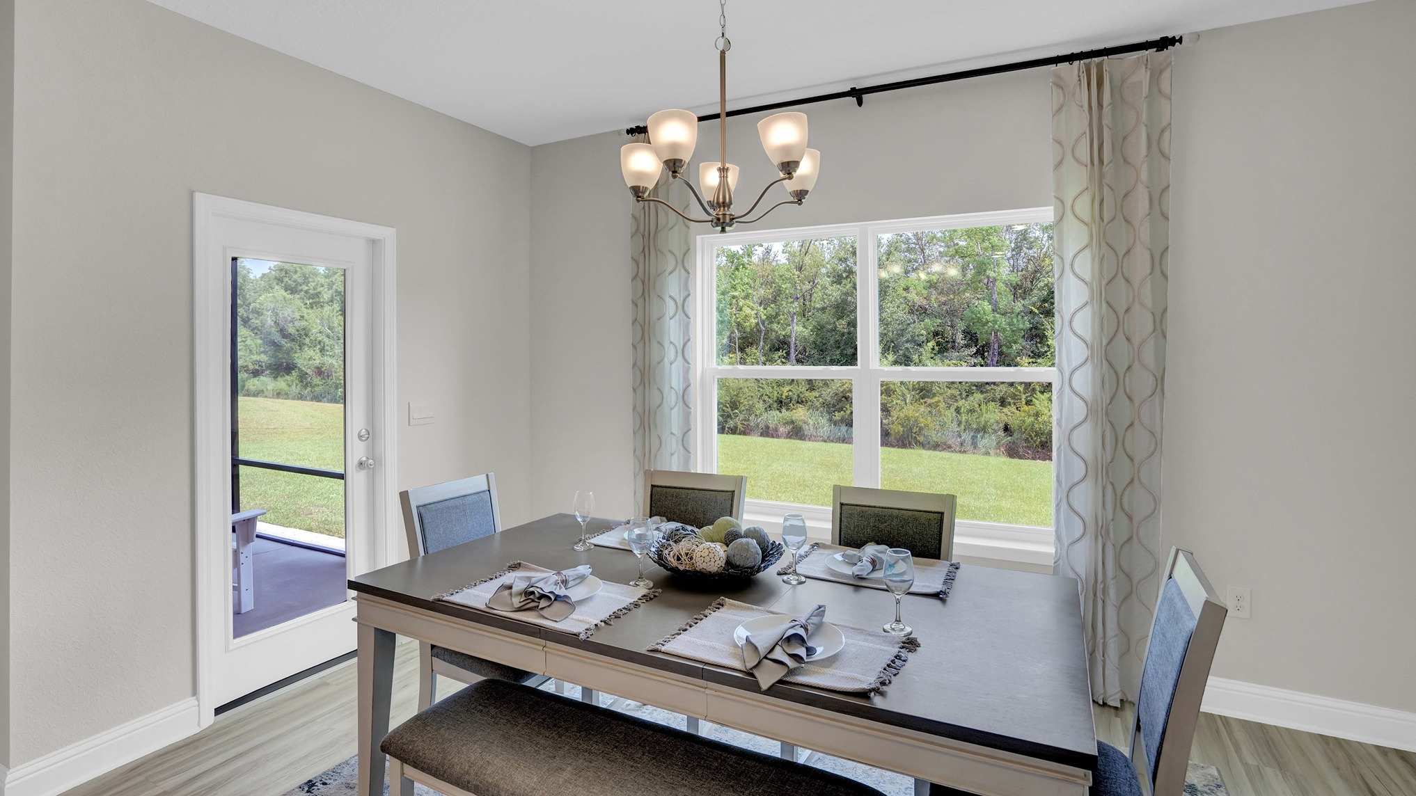 Jasmine model interior.