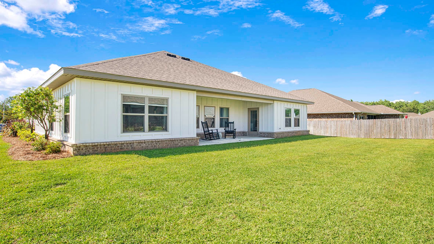 Victoria model home exterior.