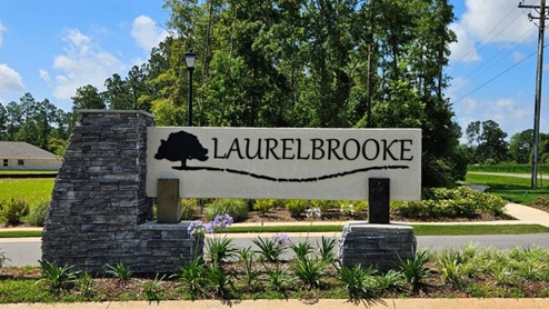 Laurelbrooke Communtiy Entrance