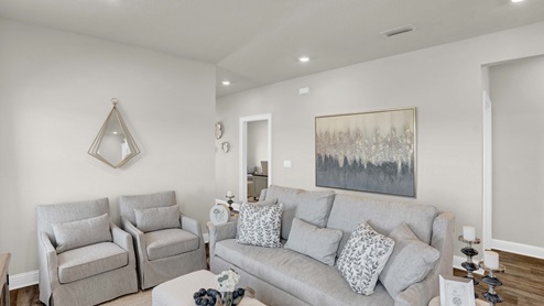 Julia Interior