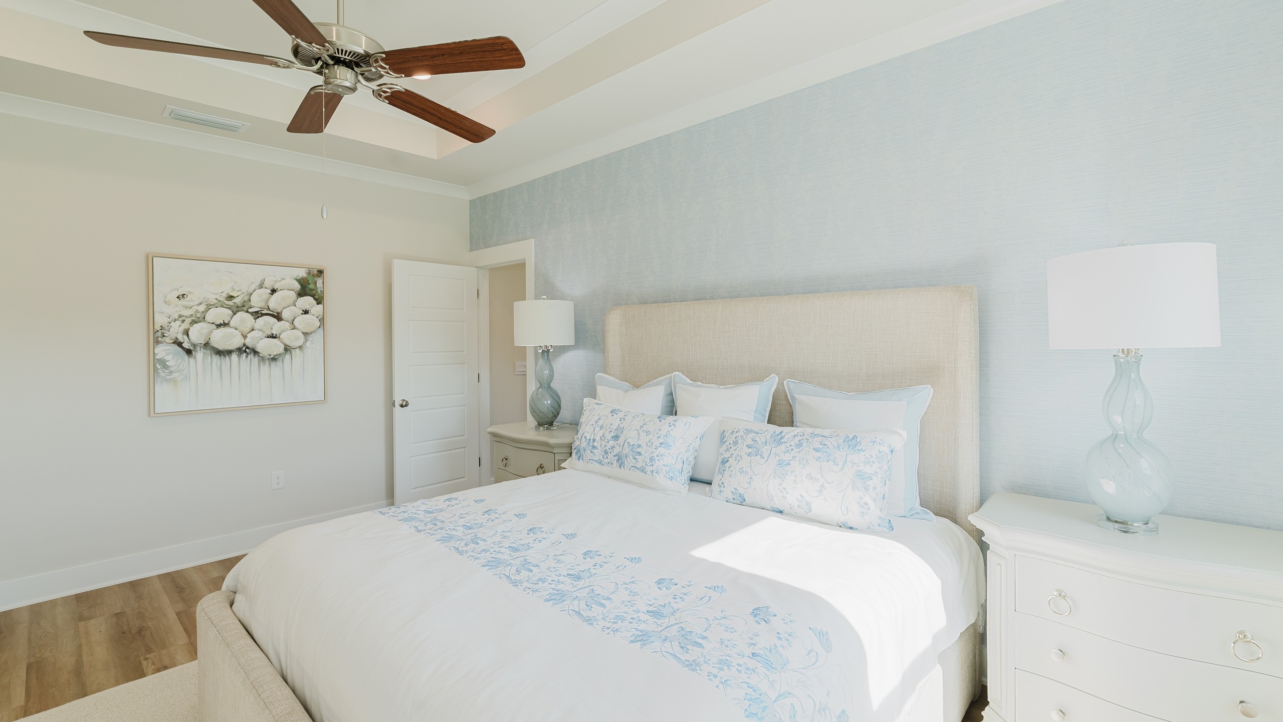 kaden bedroom