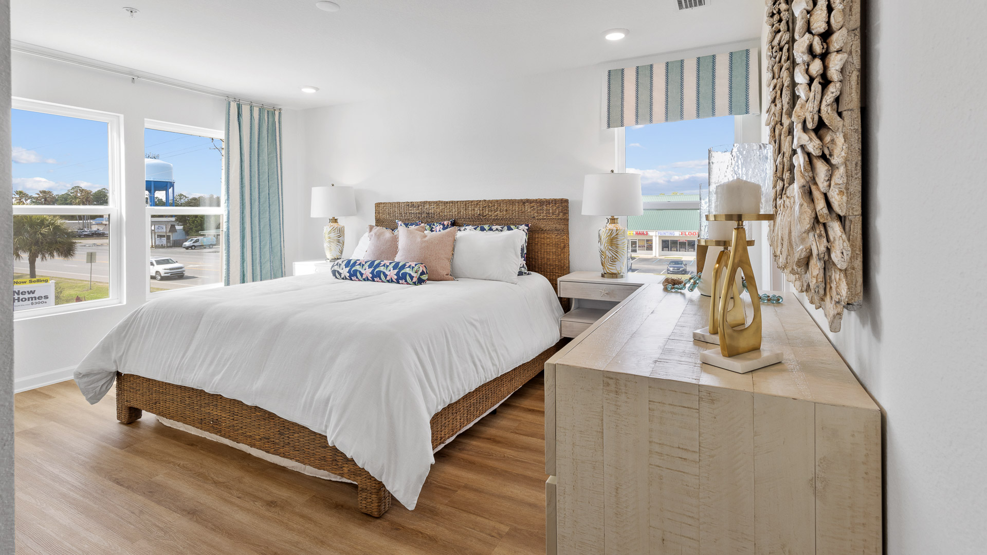 palm bedroom