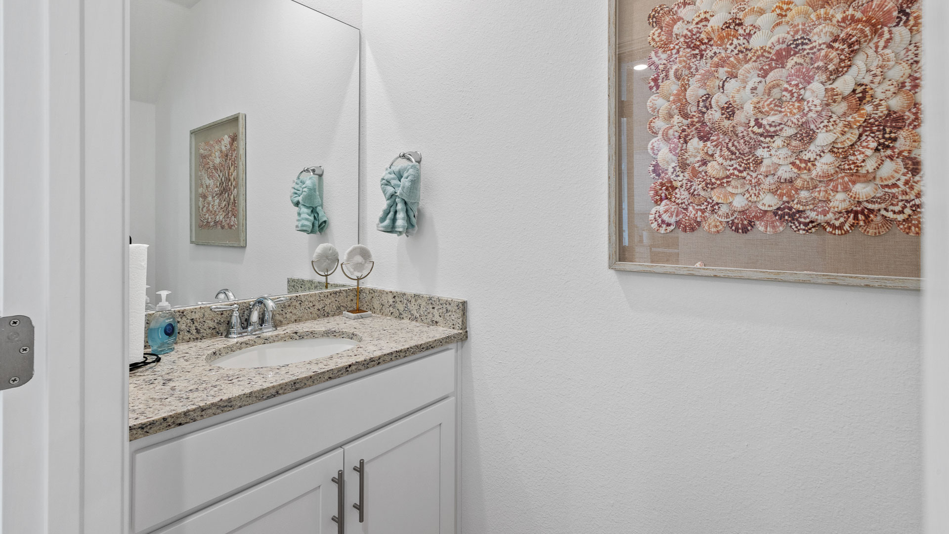 palm bathroom