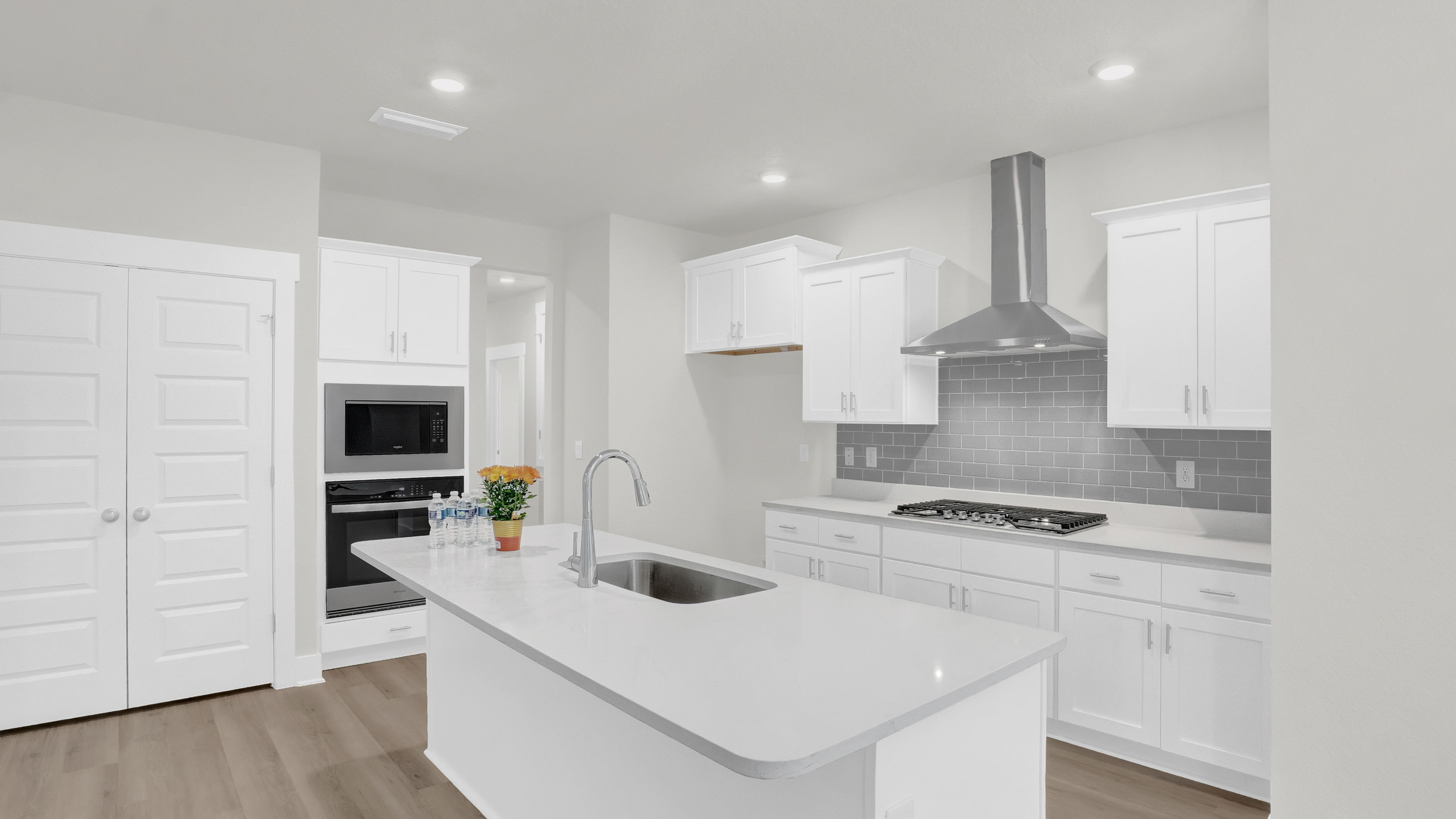 avery kitchen