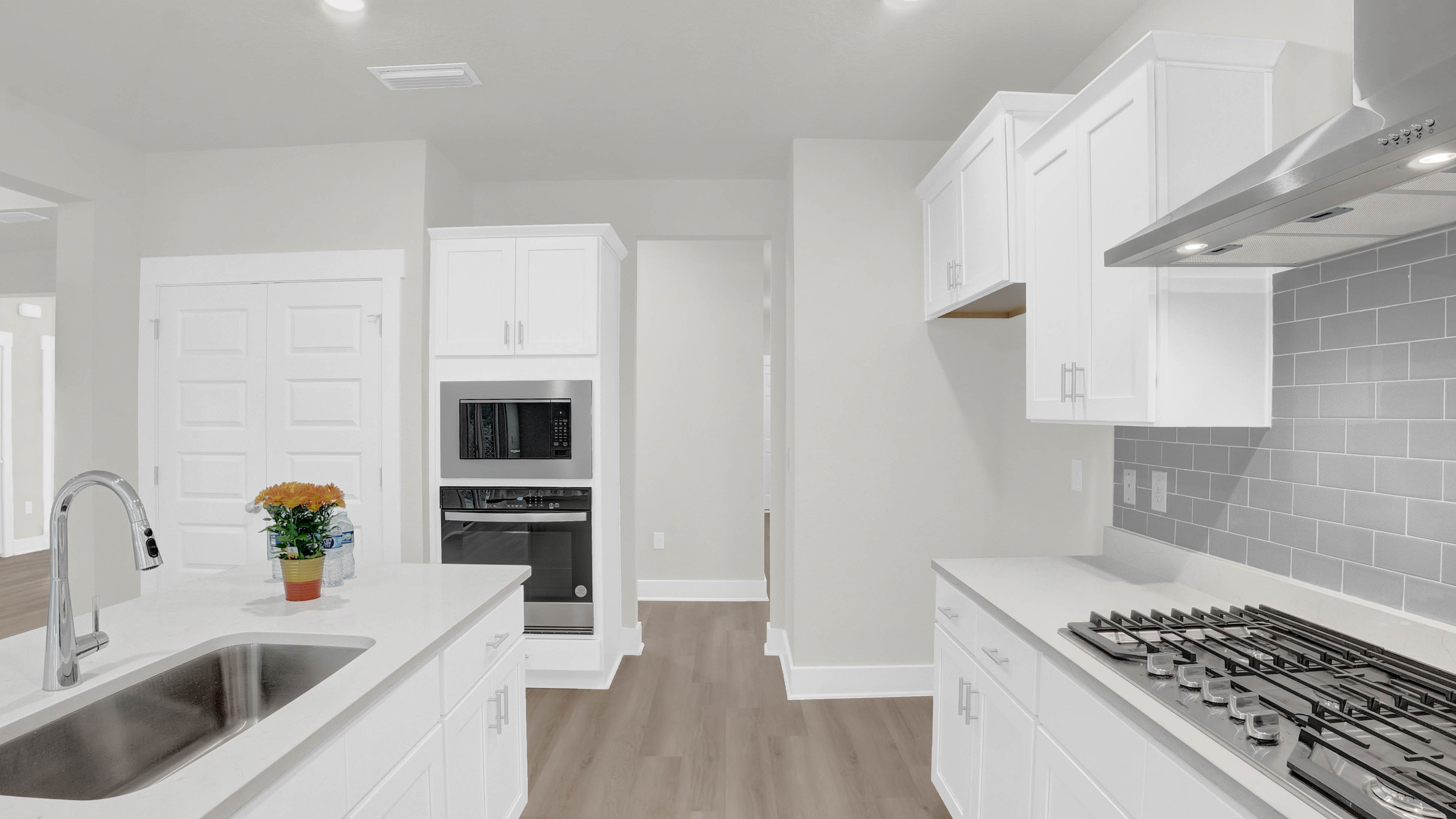 avery kitchen