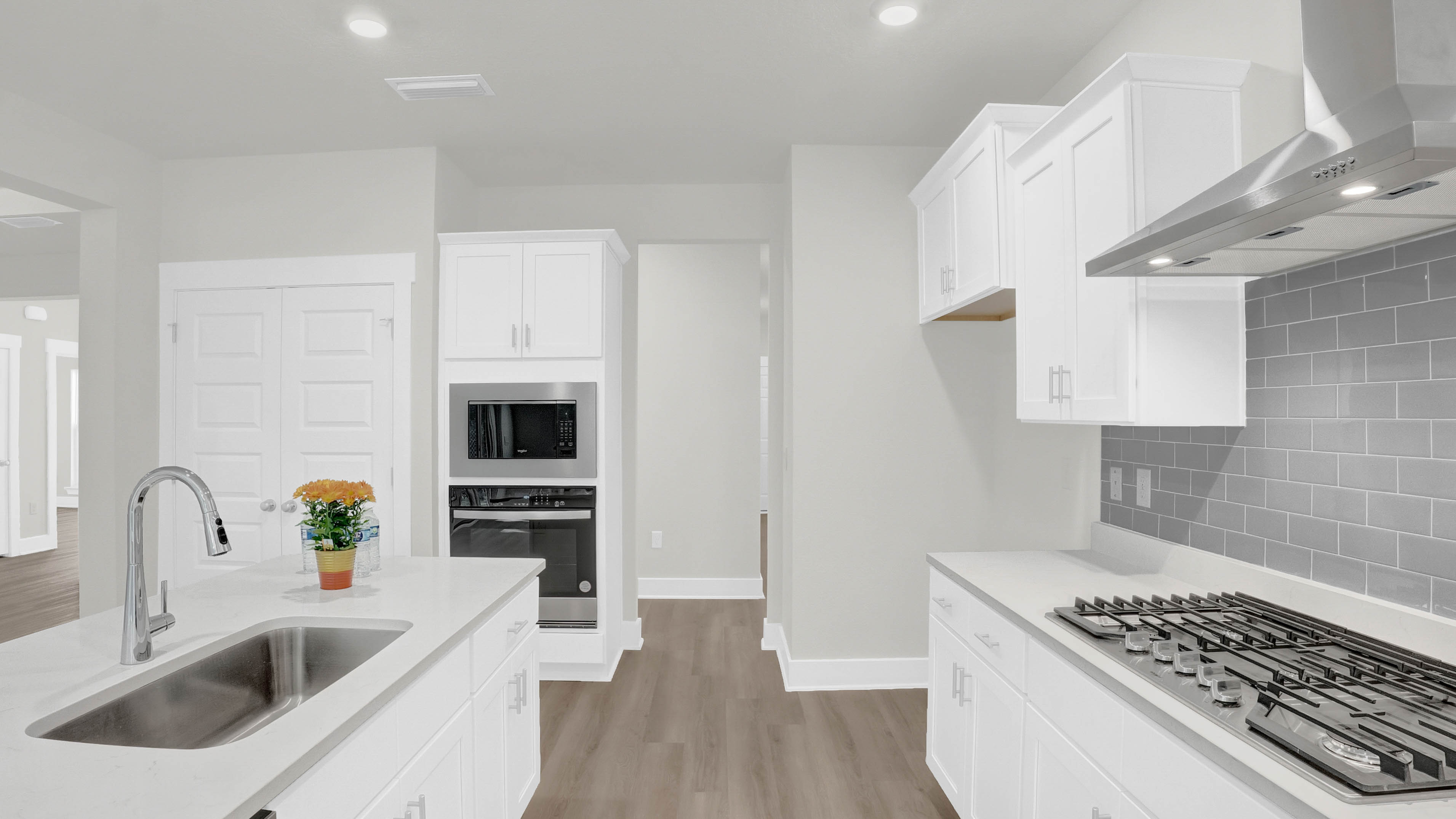 avery kitchen