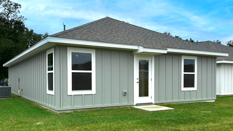 Sullivan back exterior.