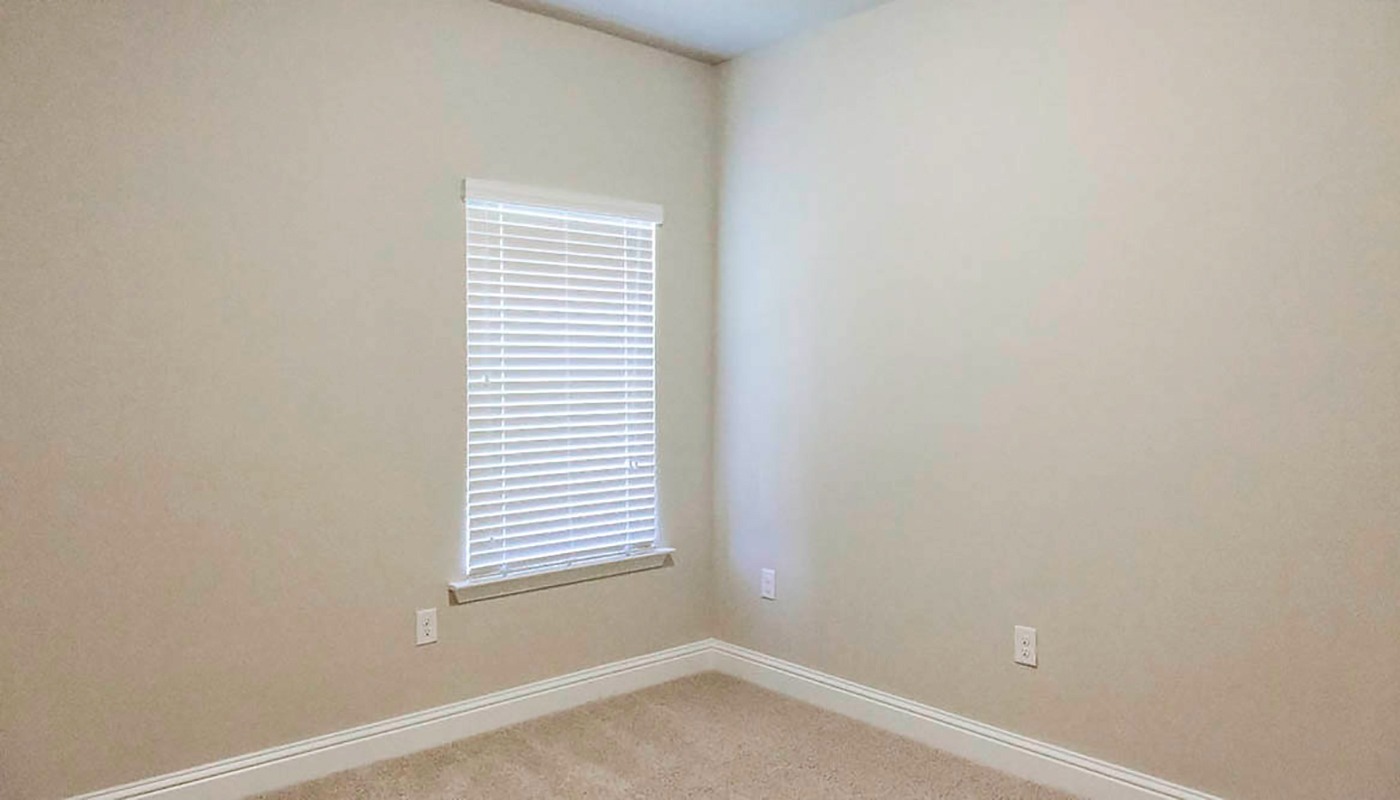 lamar bedroom