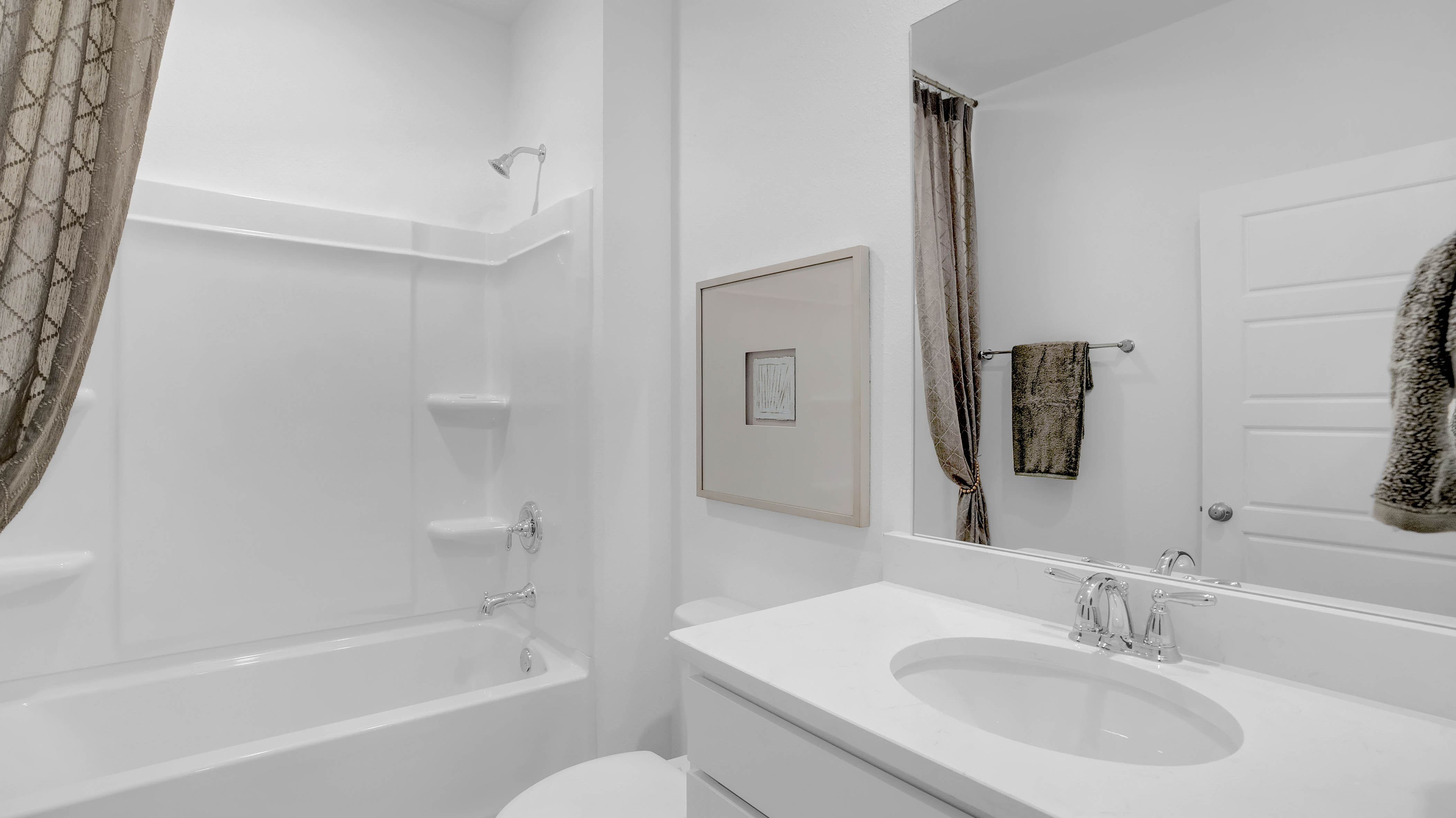 Kelly open concept interior.