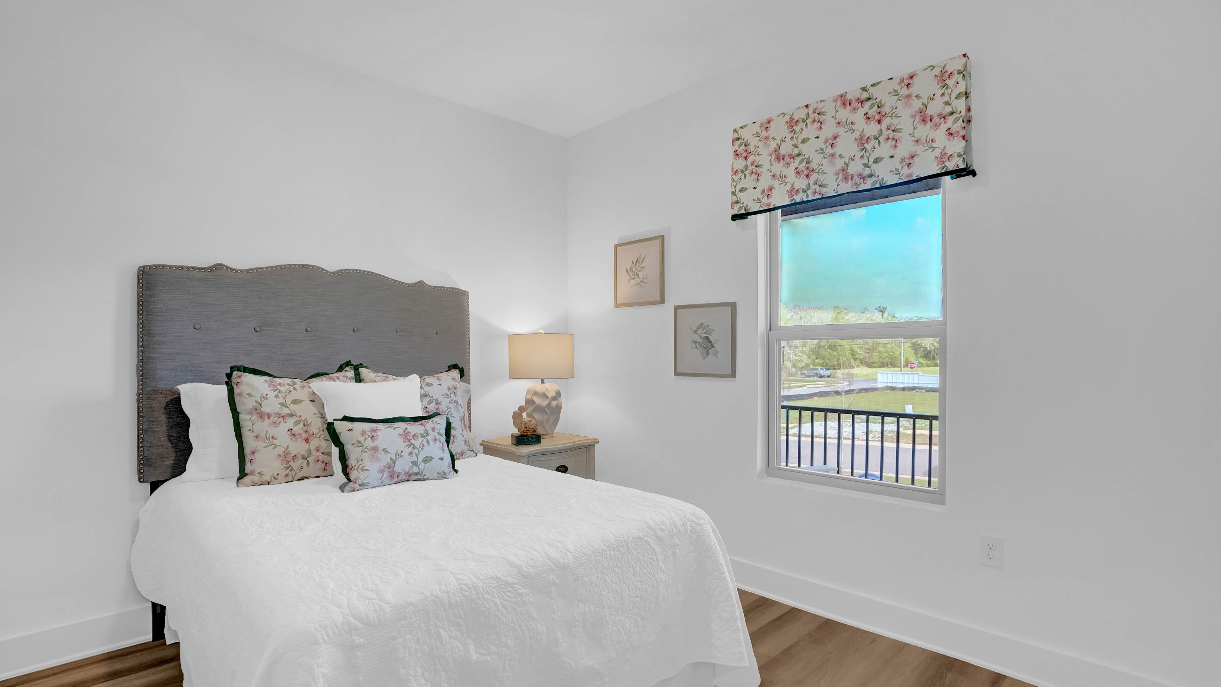 Kelly open concept interior.