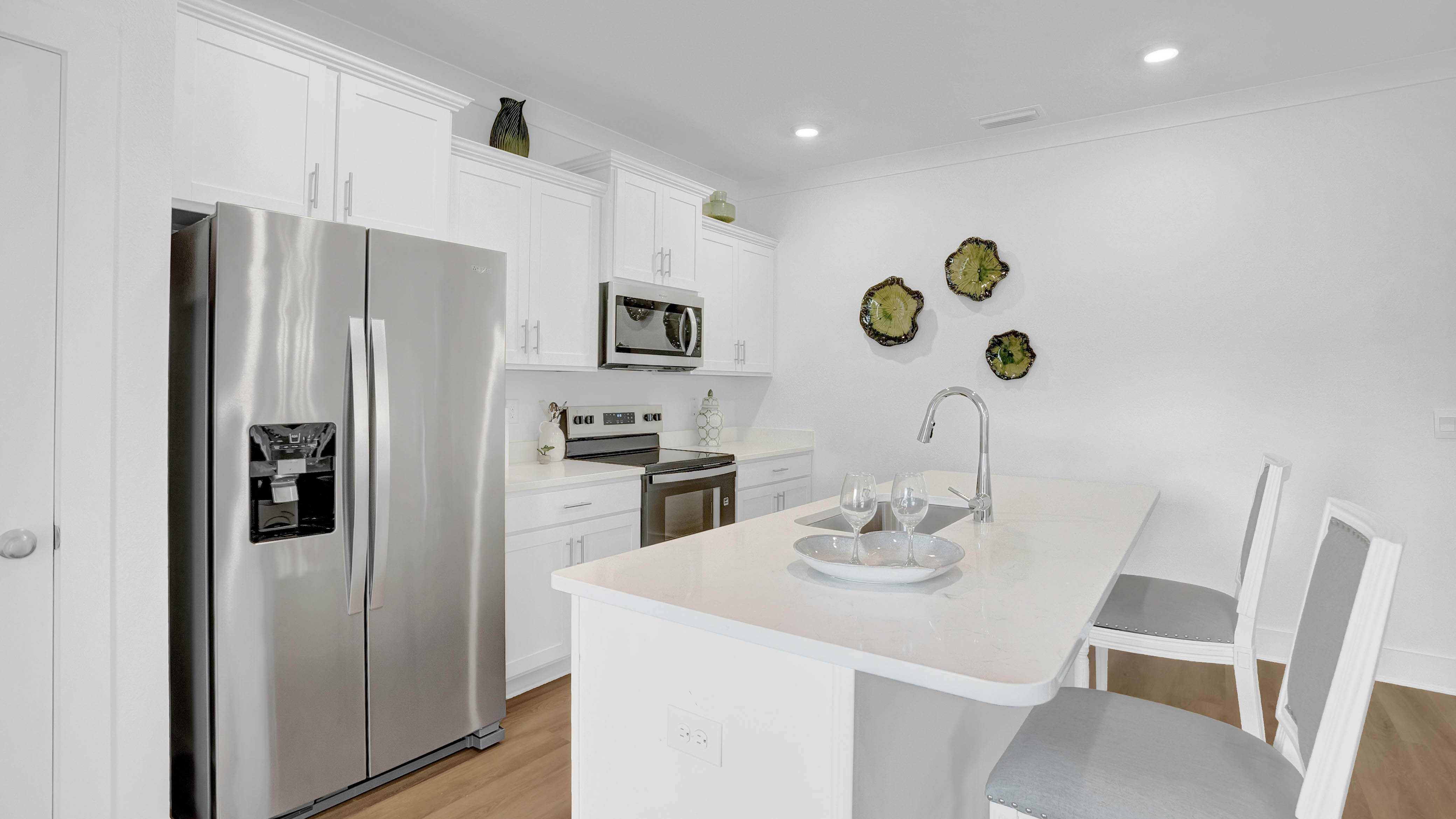 Kelly open concept interior.