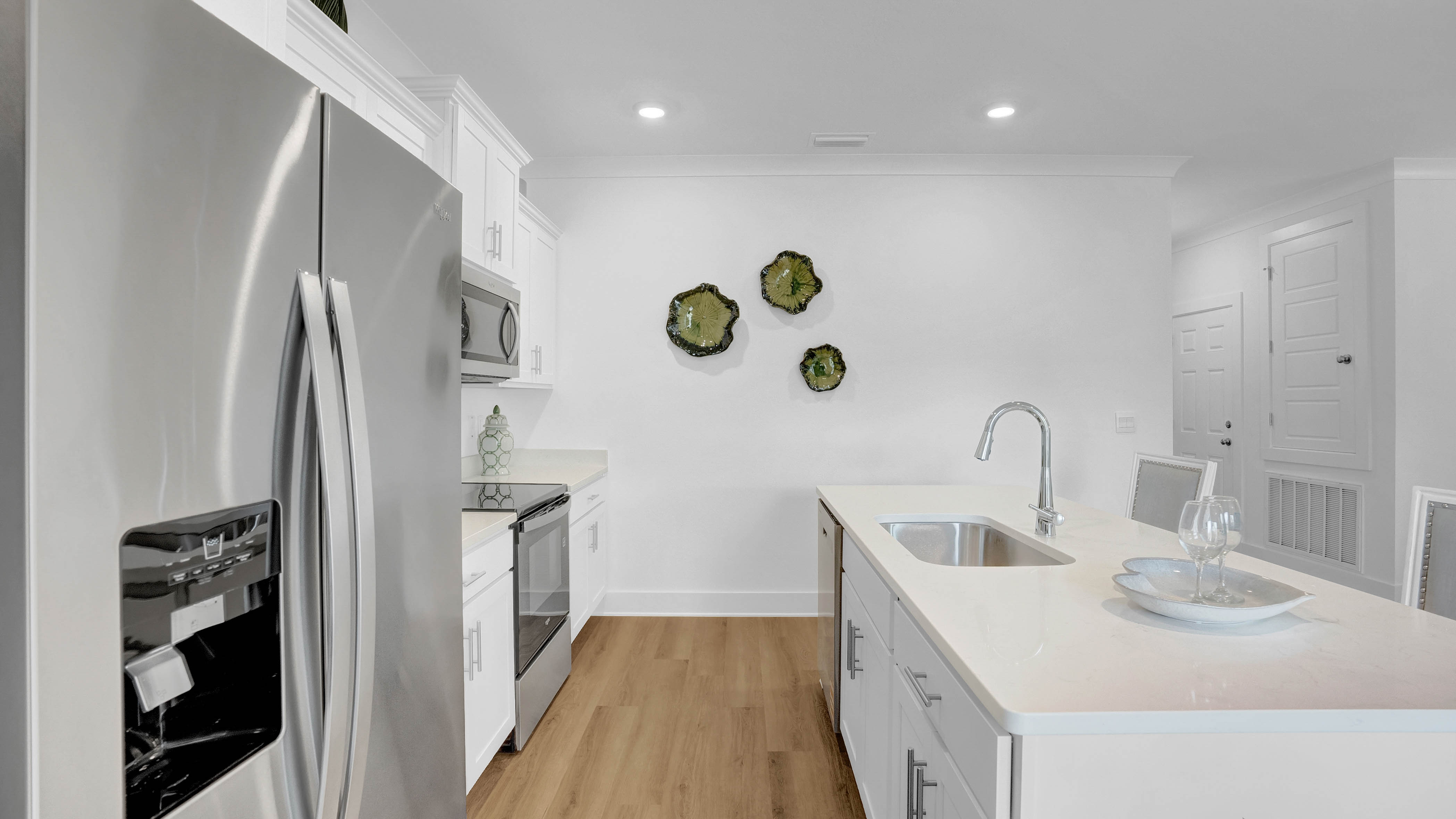 Kelly open concept interior.