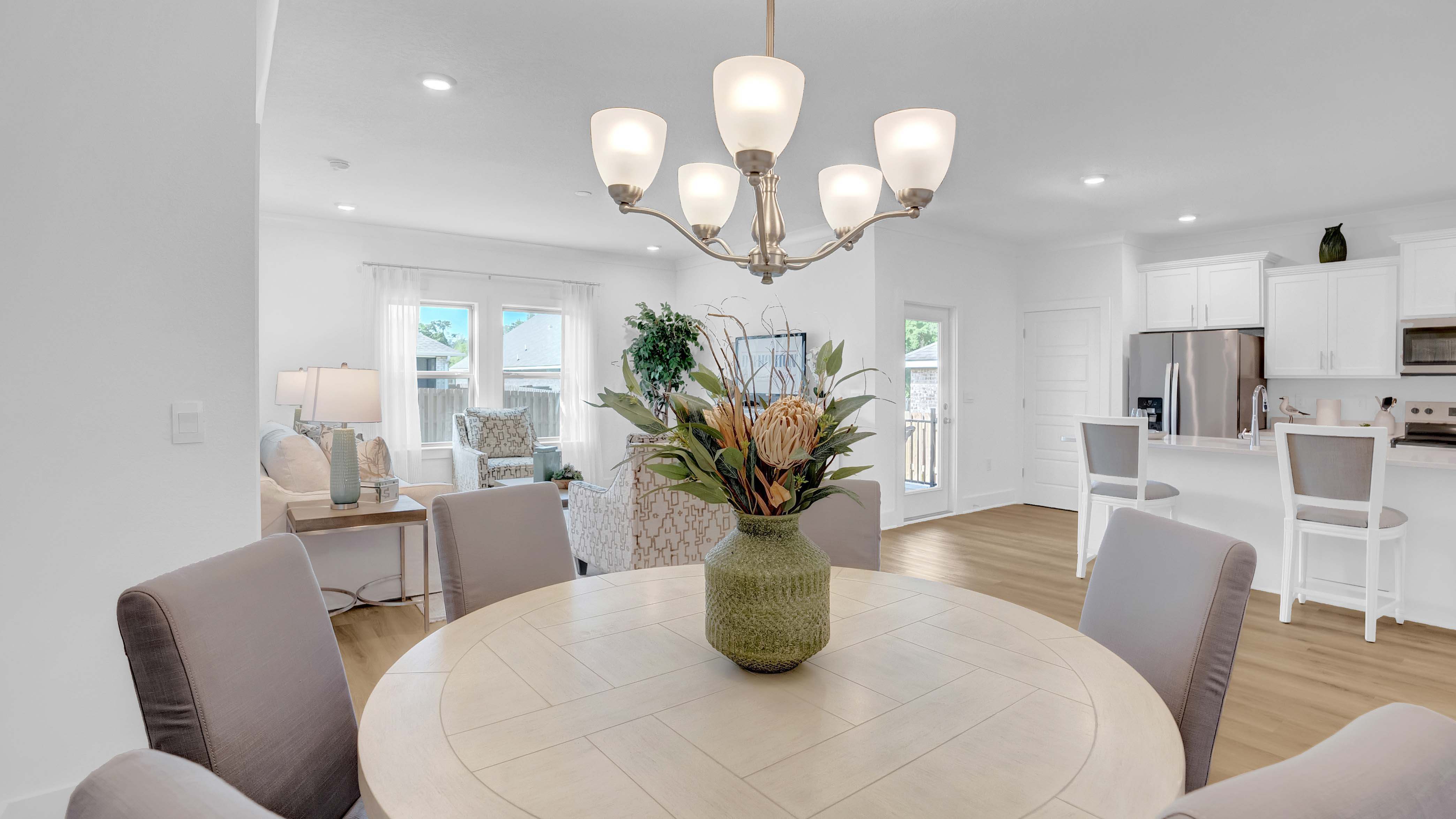 Kelly open concept interior.