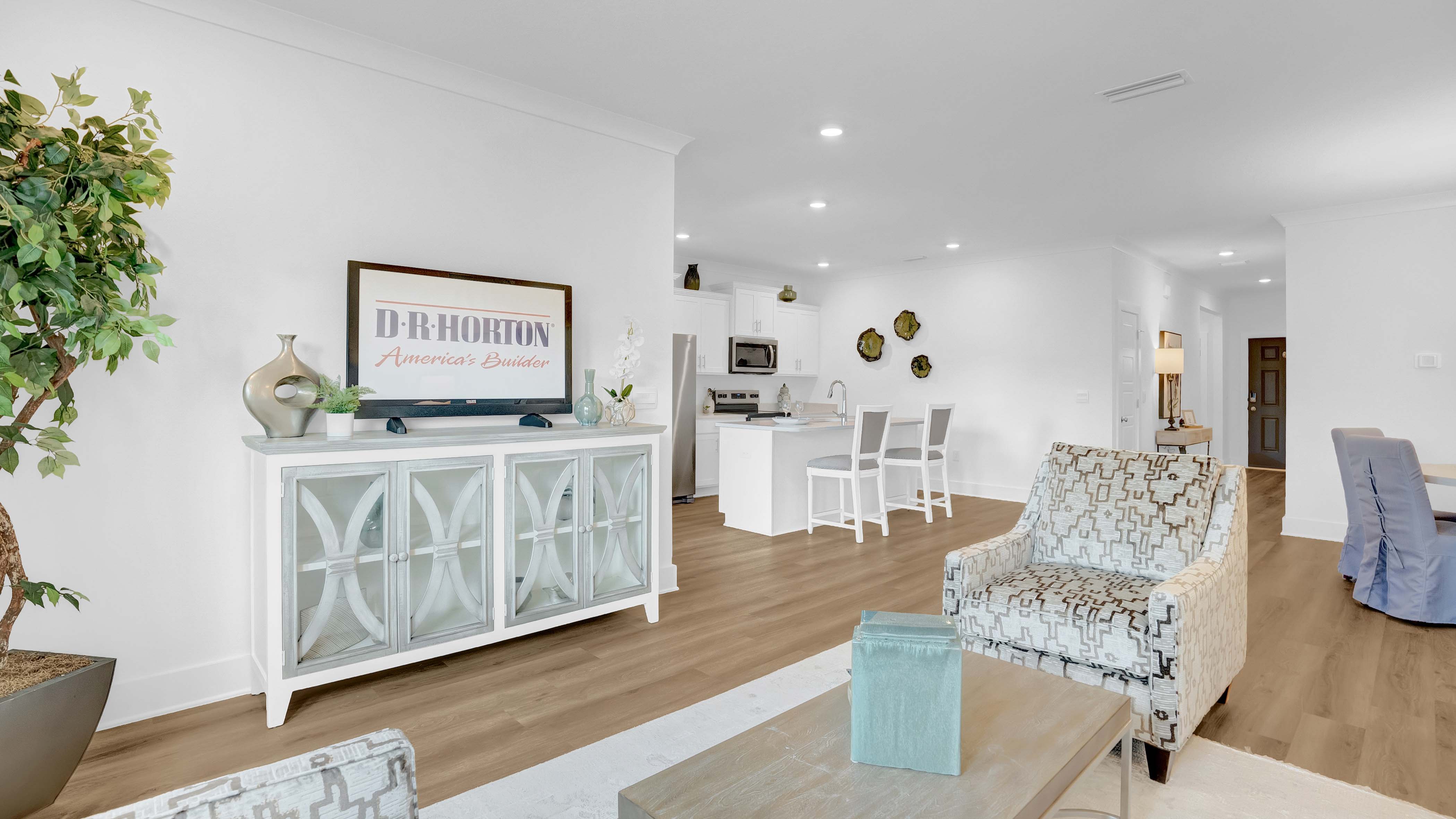 Kelly open concept interior.