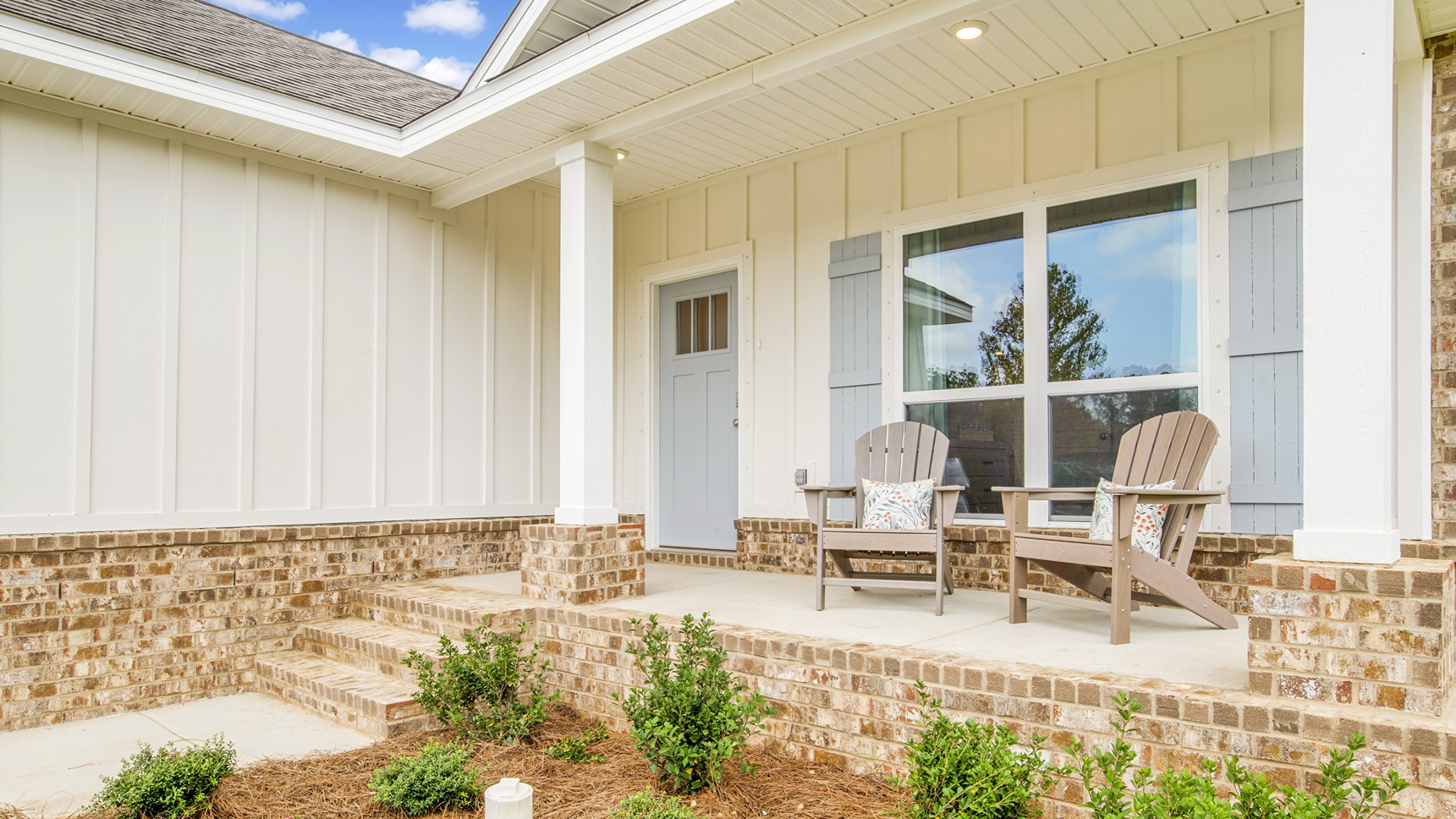 Isabella covered front porch