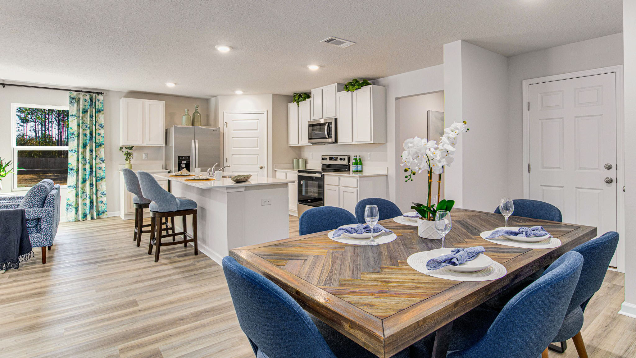 Lakeside kitchen and dining room.