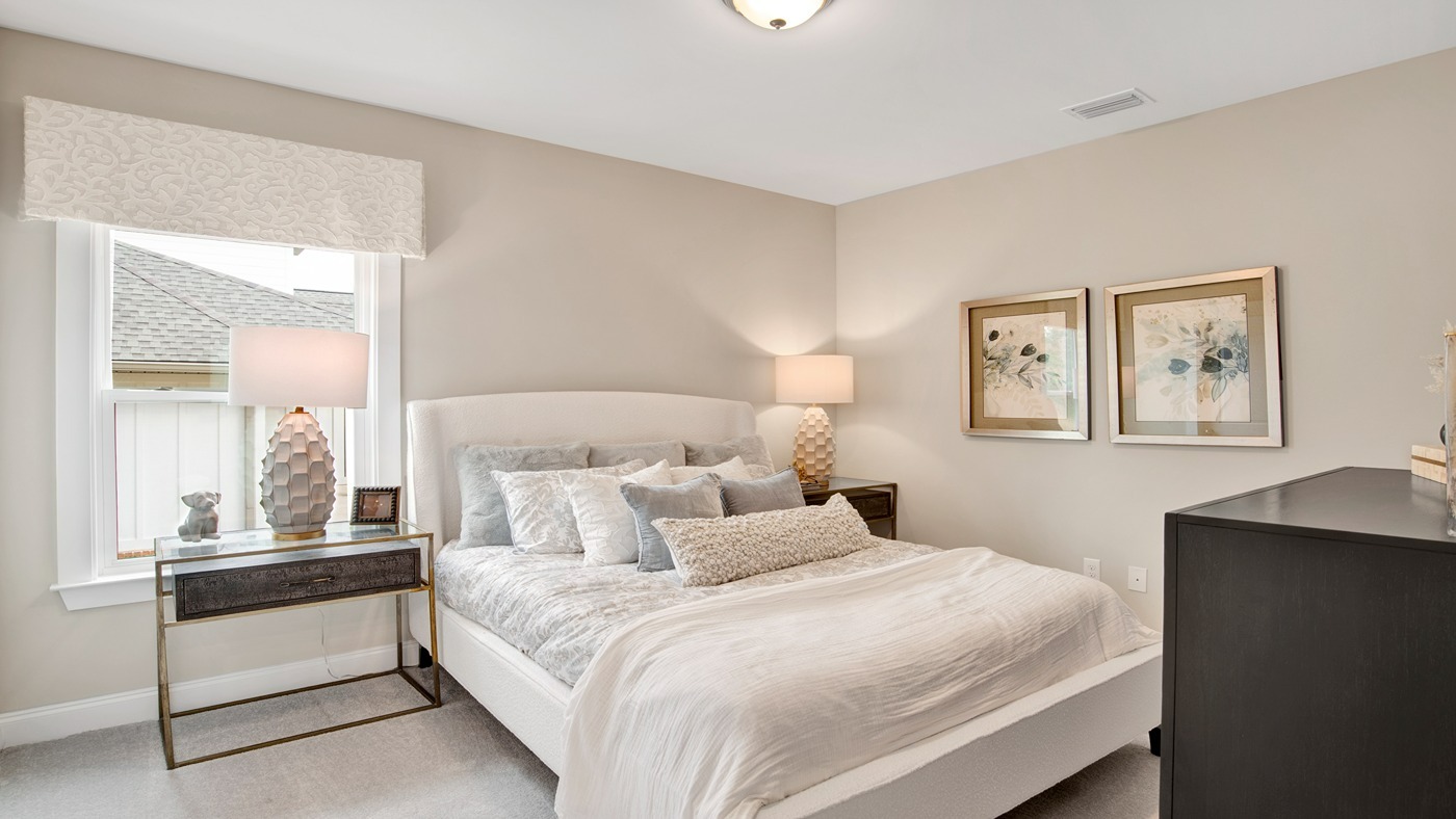 holly bedroom
