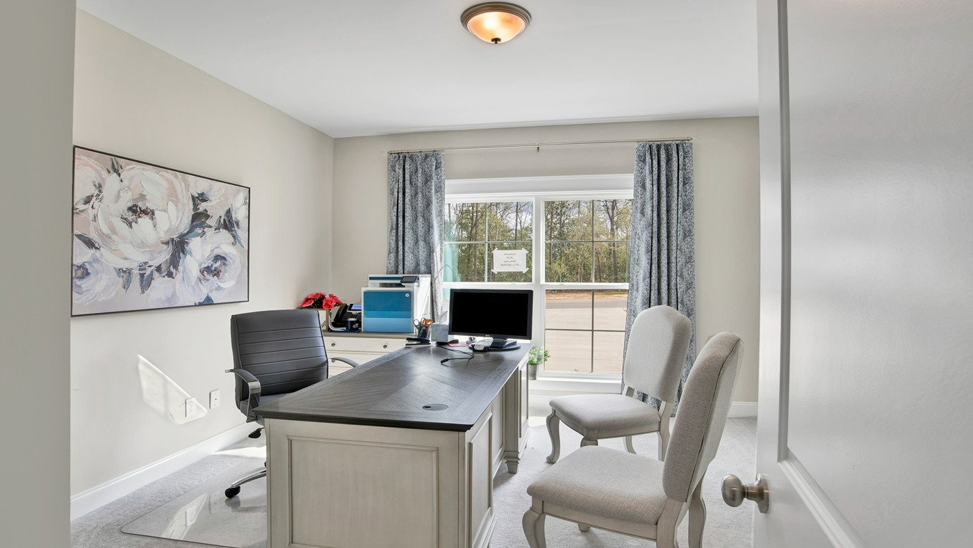 holly bedroom