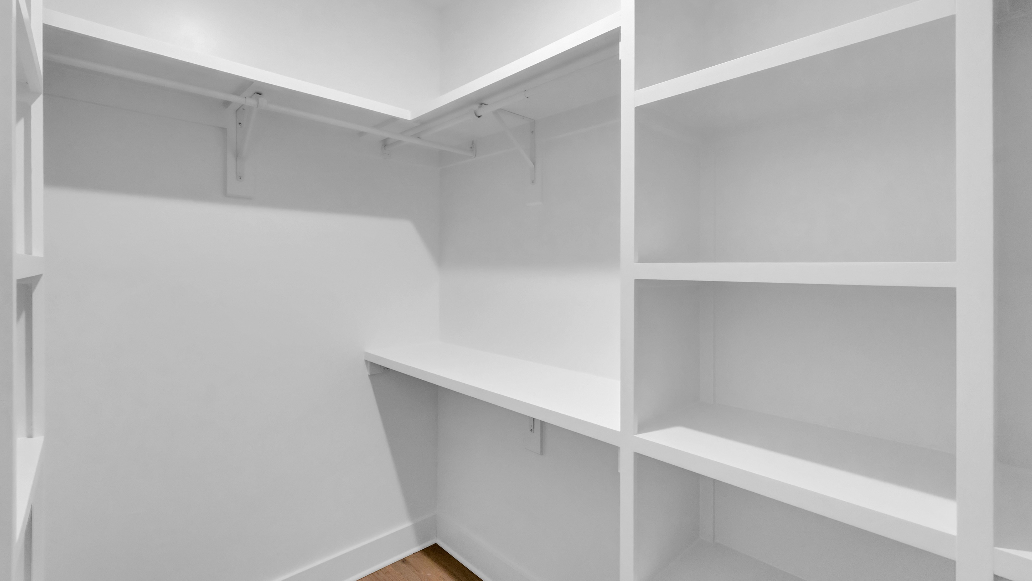 mockingbird closet