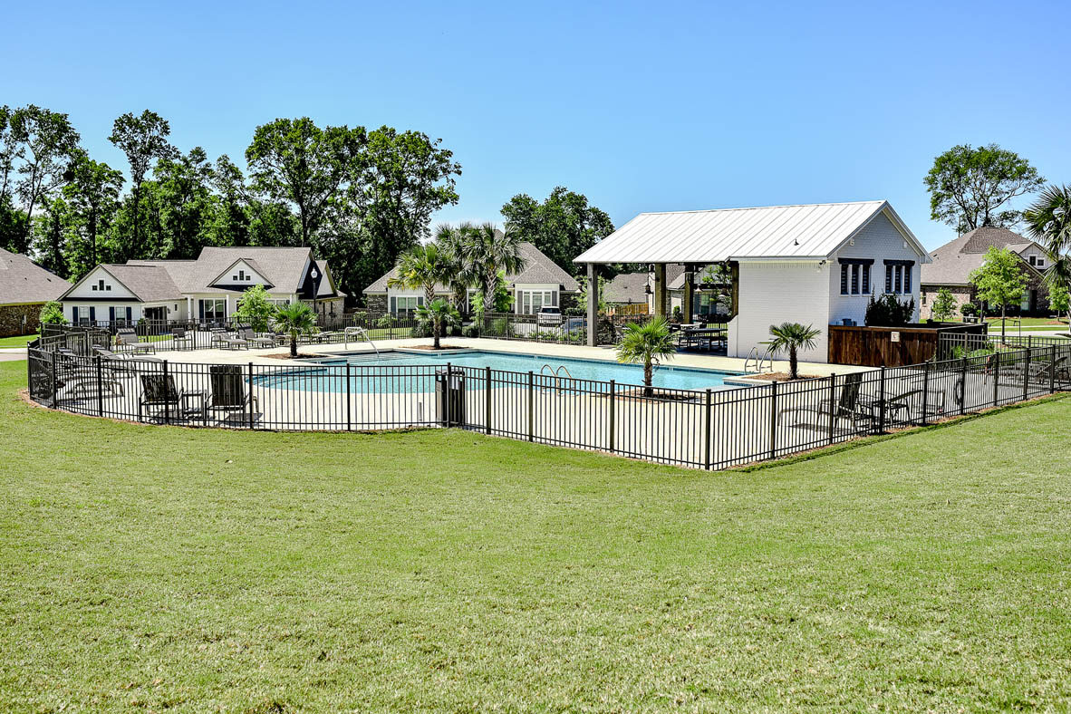 Amenity Center in Old Battles Village with pool and playground.