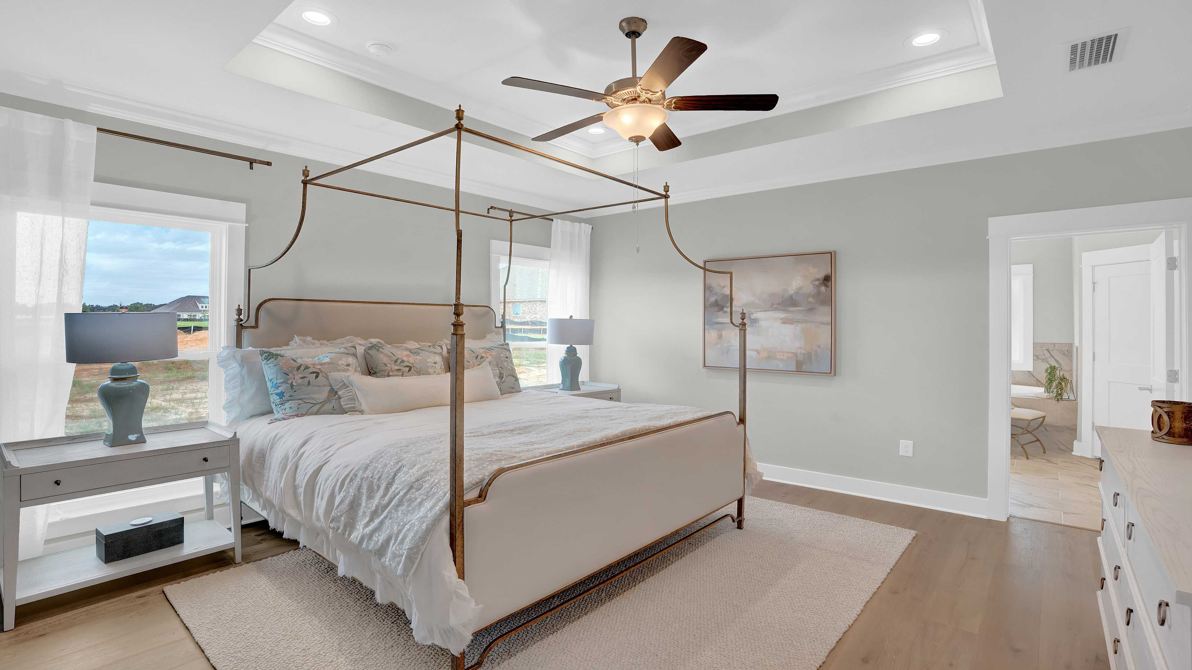 holly bedroom