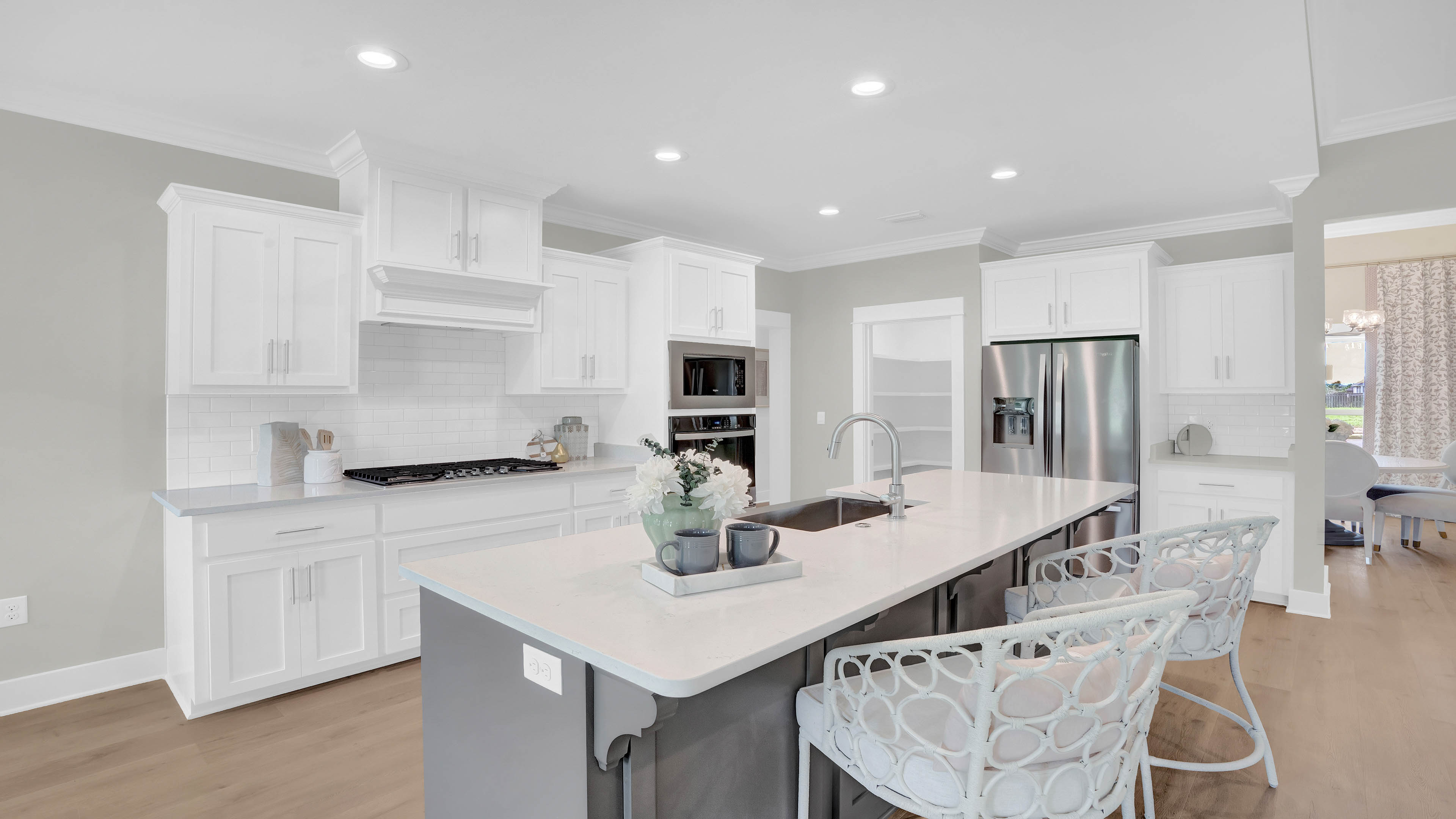holly kitchen